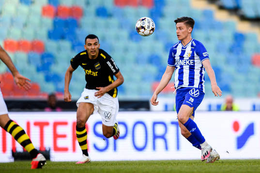 s Nabil Bahoui och IFK Göteborgs Simon Thern