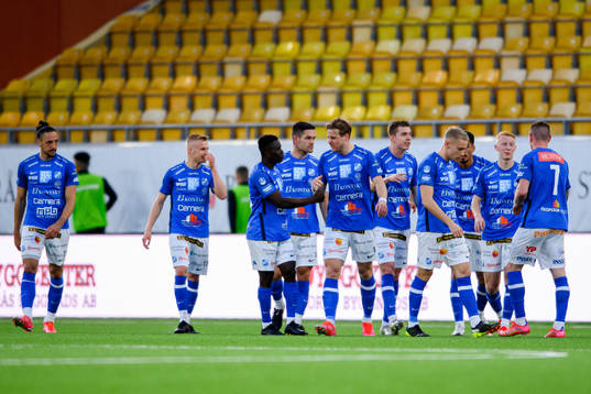 Norrbys spelare jublar