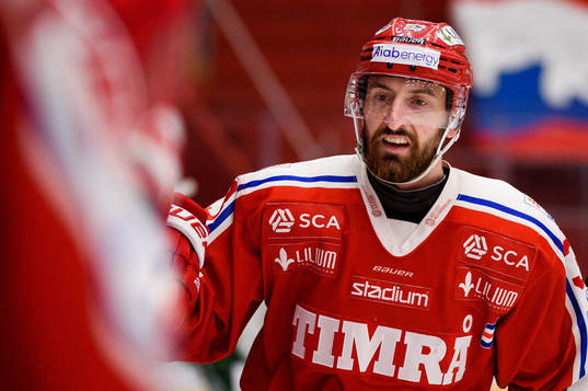 Timrås Albin Lundin jublar