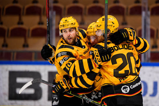 Skellefteås Joakim Lindström , Pär Lindholm och Roland