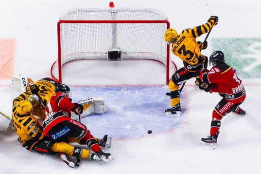 Skellefteås Niclas Burström och Luleås Isac Brännström