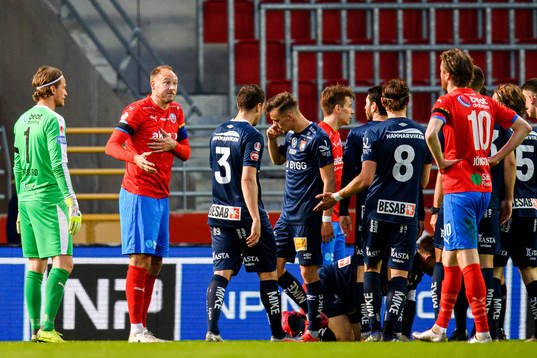 Helsingborgs Andreas Granqvist reagerar