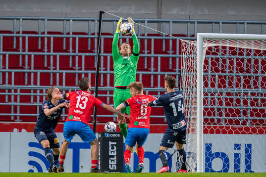 Helsingborgs målvakt Anders Lindegaard