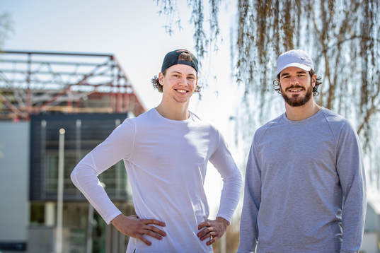 Rögles Moritz Seider och Eric Gelinas