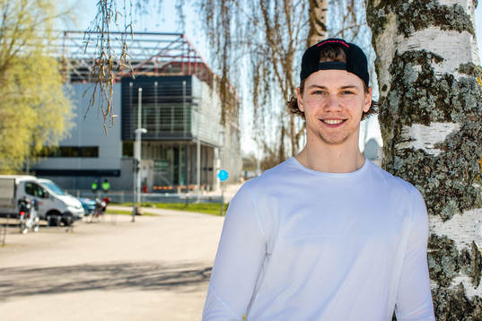 Rögles Moritz Seider och Eric Gelinas