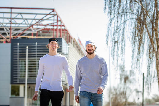 Rögles Moritz Seider och Eric Gelinas