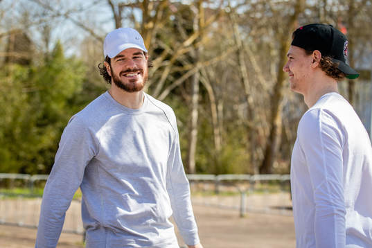 Rögles Moritz Seider och Eric Gelinas