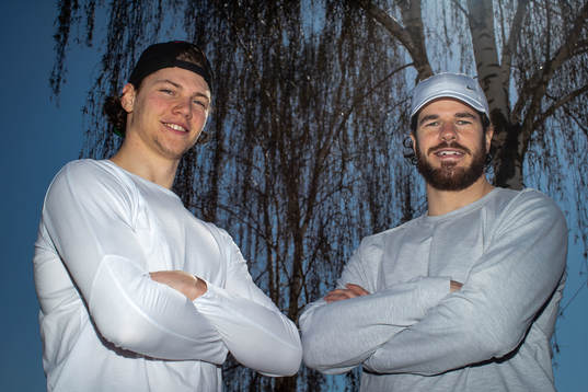 Rögles Moritz Seider och Eric Gelinas