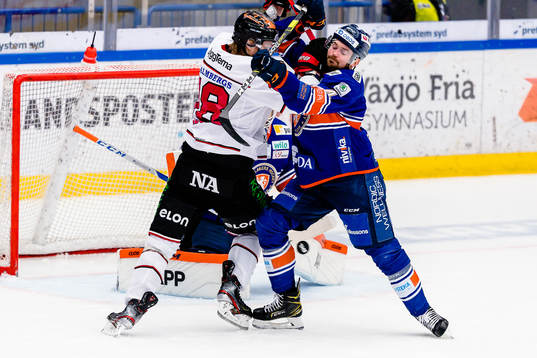 Kamp mellan Örebros Rodrigo Abols och Växjös Tim Erixon