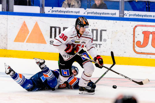 Växjös Richard Gynge faller