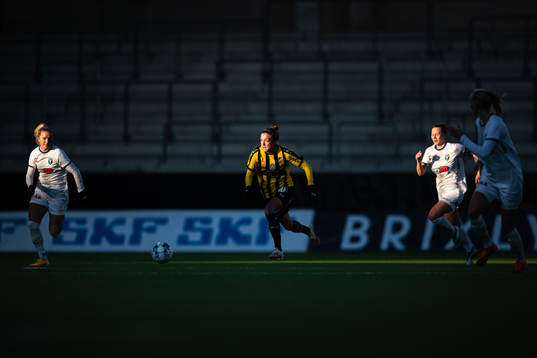 Bläddra bland fler bilder av Fotboll, Damallsvenskan, Häcken - Växjö