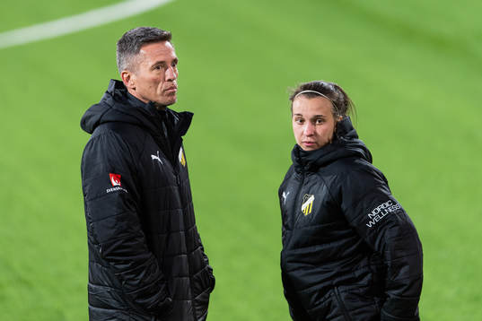 Häckens tränare Mats Gren och Julia Zigiotti Olme