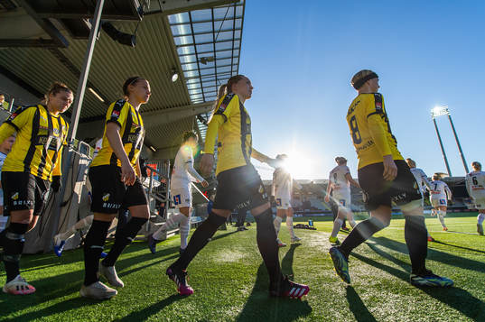Häckens Filippa Angeldal, Julia Zigiotti Olme, Elin