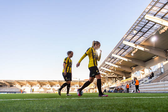 Häckens Julia Zigiotti Olme och Elin Rubensson