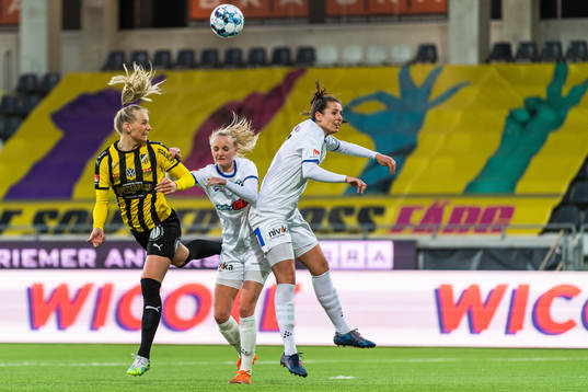 Häckens Stina Blackstenius