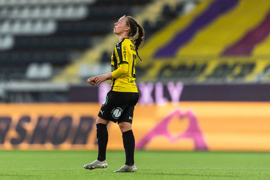 Häckens Julia Zigiotti Olme reagerar