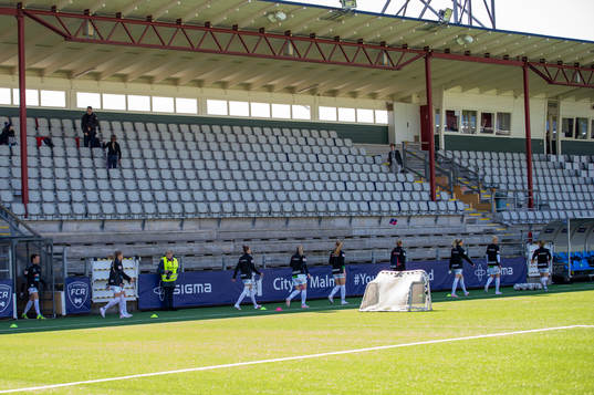 Rosengårds spelare gör entré