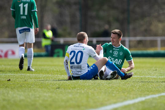 Värnamos Freddy Winsth och Brages Leonard Pllana