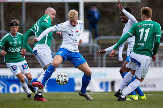 Brages Oscar Lundin och Värnamos Victor Larsson
