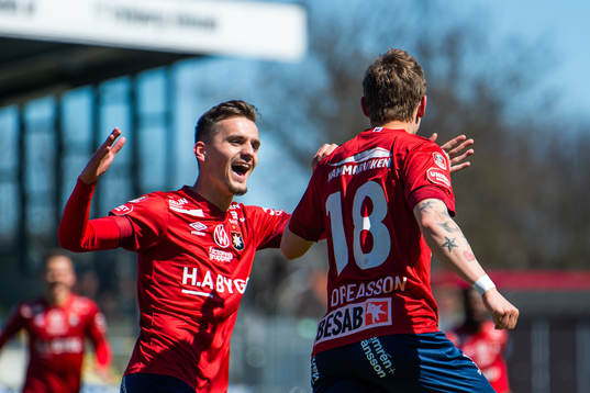 Bläddra bland fler bilder av Fotboll, Superettan, Trelleborg - Örgryte