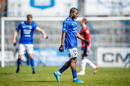 Trelleborgs Henry Offia deppar