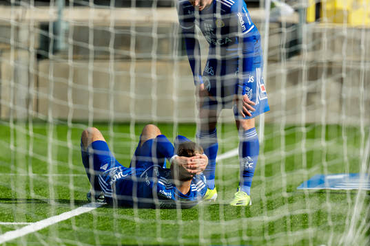 Sundsvalls Anton Eriksson har ont