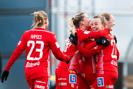 Linköpings Cornelia Kapocs, Ronja Aronsson och Olga
