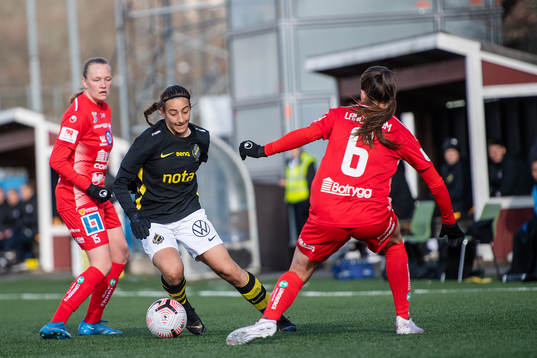 s Rosa Kafaji mot Linköpings Frida Leonhardsen Maanum och