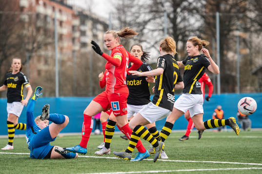 s målvakt Milla-Maj Majasaari