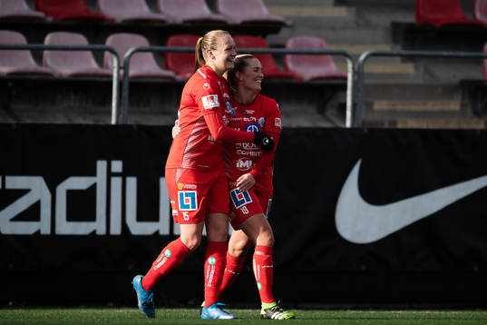 Linköpings Frida Leonhardsen Maanum och Ronja Aronsson