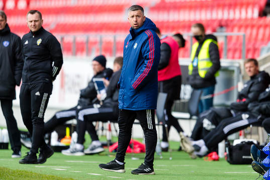 Östers tränare Dennis Velic