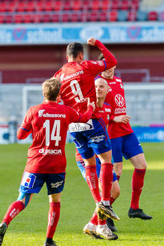 Östers Marc Rochester Sörensen jublar