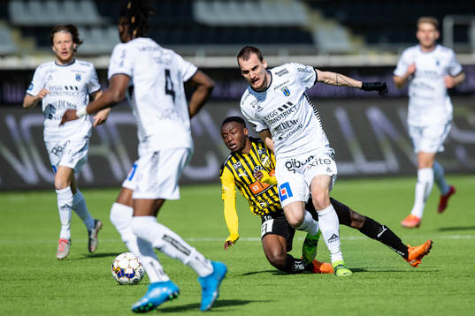 Häckens Benie Adama Traore och Sirius Adam Hellborg