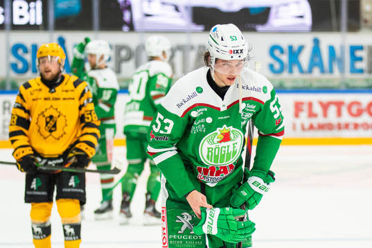 Rögles Moritz Seider lämnar isen skadad