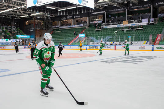 Rögles Moritz Seider utgår skadad