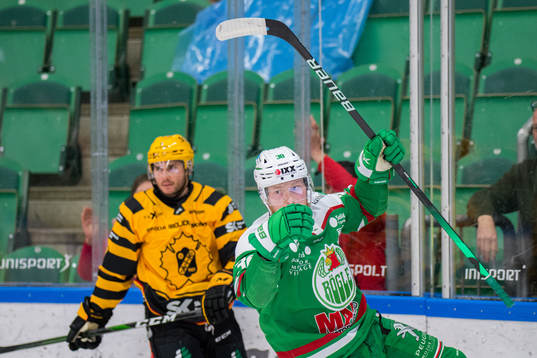 Rögles Erik Andersson jublar