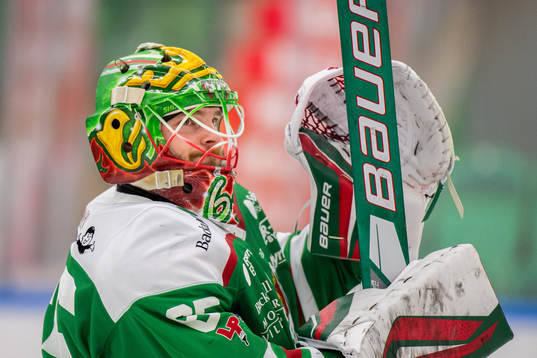 Rögles målvakt Christoffer Rifalk jublar