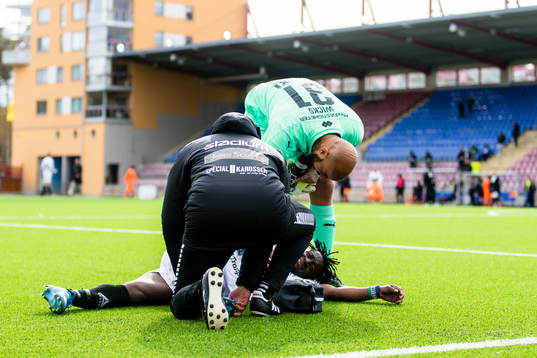 GAIS Michael Kargbo har ont