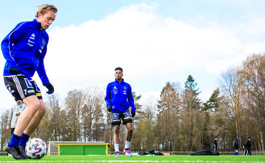Karlstads Linus Langer och Chovanie Amatkarijo