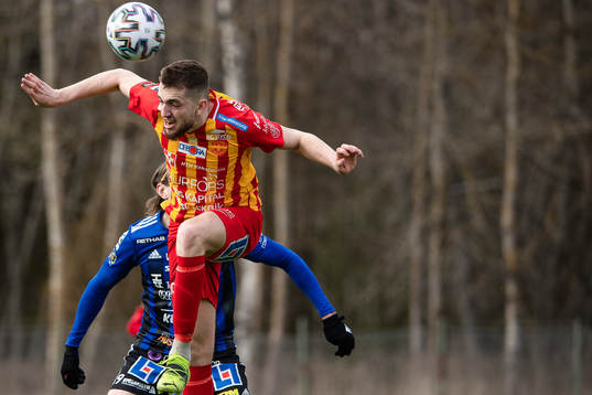 Örebro Syrianskas Adnan Catic