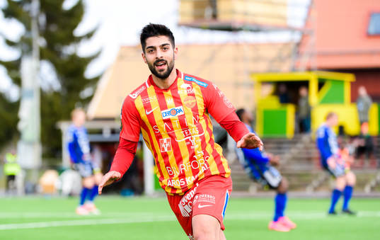 Örebro Syrianskas Rodin Deprem jublar