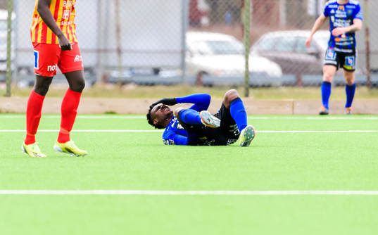 Karlstads Boye Isaac Edegware deppar