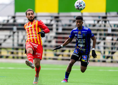 Örebro Syrianskas Mirza Turan och Karlstads Chovanie