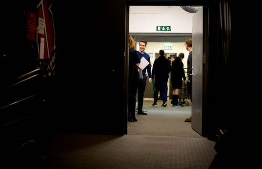 Växjös tränare Sam Hallam och Örebros tränare Niklas