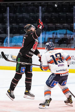 Örebros Stefan Warg  och Växjös Jack Drury