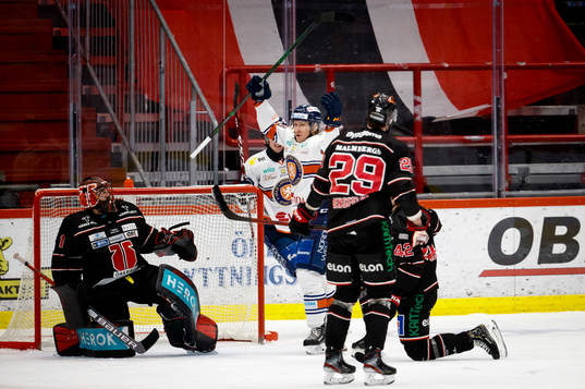 Växjös Marcus Sylvegård jublar vid 0-1 på Örebros