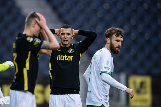 s Mikael Lustig och Nabil Bahoui deppar