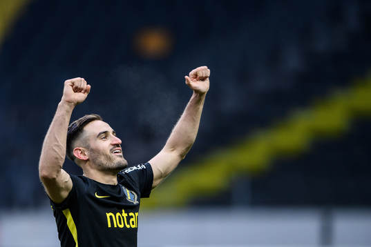 s Sotirios Papagiannopoulos jublar