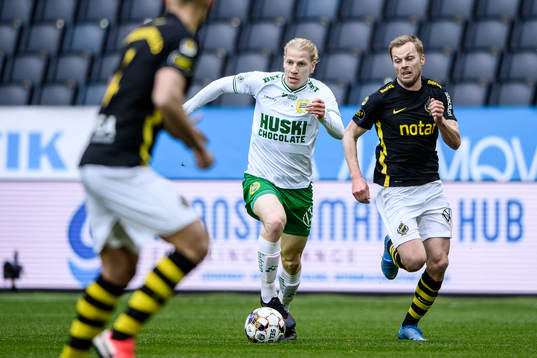 s Sebastian Larsson