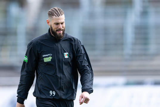 Varbergs Robin Simovic före fotbollsmatchen i Allsvenskan